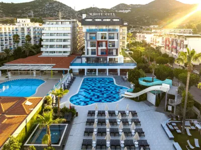 WHITE CITY BEACH HOTEL ADULT ONLY 16+