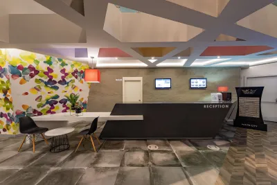 WHITE CITY BEACH HOTEL ADULT ONLY 16+ Lobby