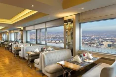 WINDSOR HOTEL AND CONVENTION CENTER Restaurants