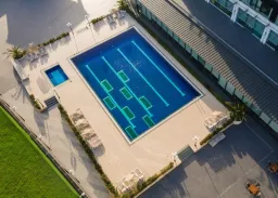 WINDSOR HOTEL AND CONVENTION CENTER Pools & Beach