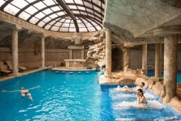 WINE - SPA COMPLEX STAROSEL Pools & Beach