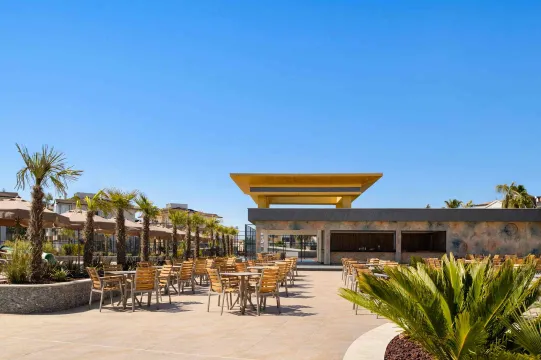 AZURA WORLD HOTEL (ex. Wyndham Alanya) Restaurants