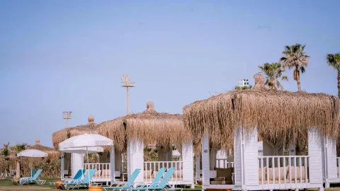 WYNDHAM GARDEN LARA Pools & Beach