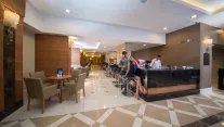 WYNDHAM GARDEN LARA Bars
