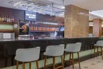 WYNDHAM GARDEN LARA Bars