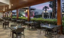 WYNDHAM GARDEN LARA Bars