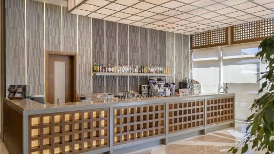 XANADU RESORT Bars