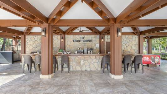 XANADU RESORT Bars