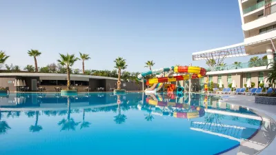 XORIA DELUXE HOTEL Bars