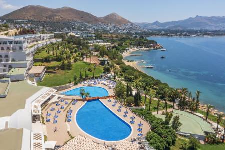 YASMIN BODRUM RESORT Pools & Beach