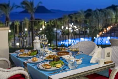 YASMIN BODRUM RESORT Restaurants