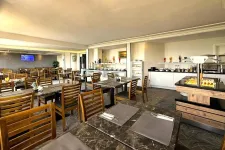 YAT HOTEL Restaurants