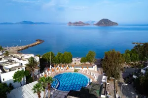 SOLANA BY YELKEN ( ex. MANDALINCI SPA - WELLNESS HOTEL) Pools & Beach
