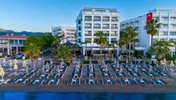 YUNUS BEACH HOTEL Pools & Beach