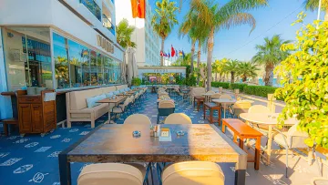 YUNUS BEACH HOTEL Restaurants
