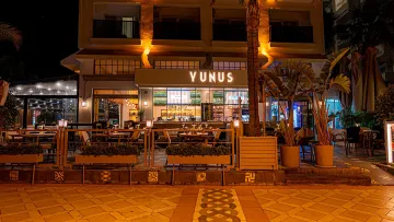 YUNUS BEACH HOTEL Restaurants