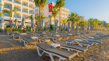 YUNUS BEACH HOTEL Pools & Beach